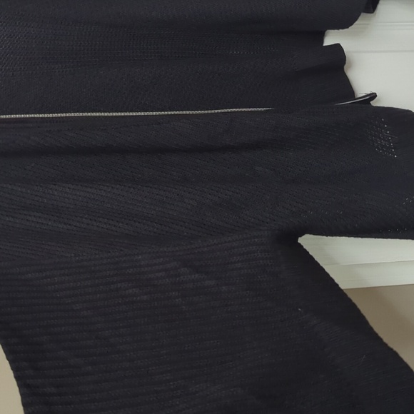 Lululemon Knit Black Zip Up Sweater Wrap Size M/L New - Picture 5 of 5